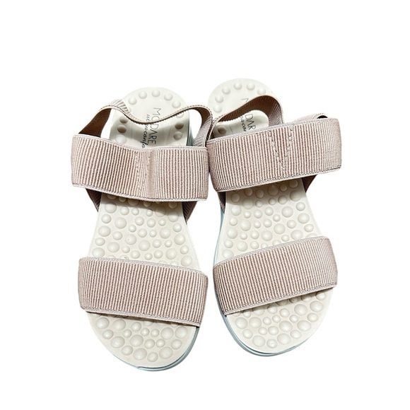 Modare Ultra-comfort insole cushion
nude color flatform sandals. Sz. 8 - Picture 5 of 9